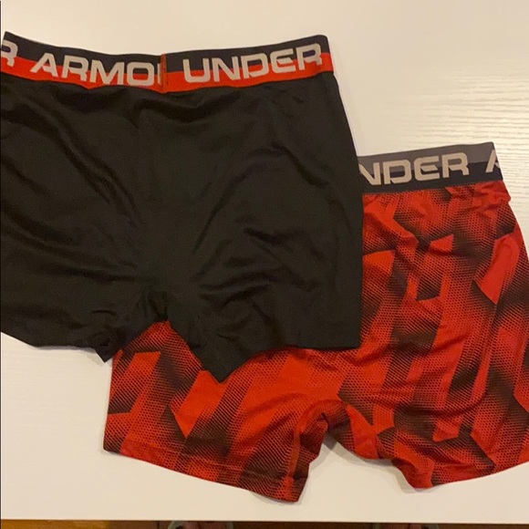2 Youth Under Armor boxer briefs - Picture 2 of 3